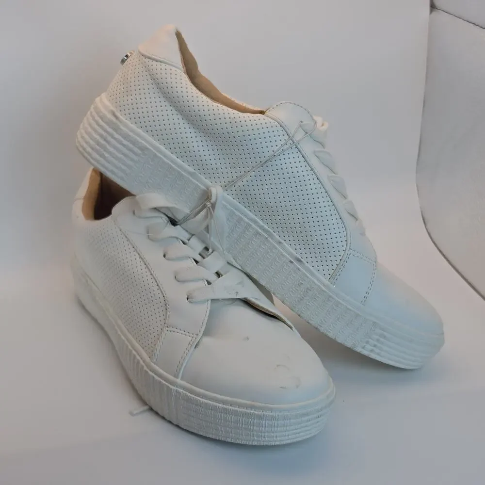 Steve Madden Toliver Women's Size 10 White Perforated Platform Sneakers Leather